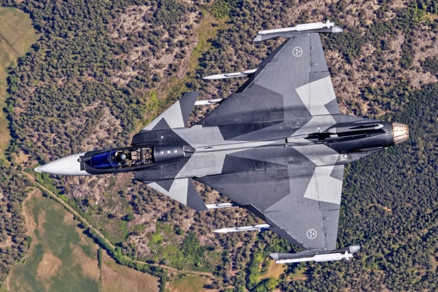 Lockheed Martin Faces Billions in F-35 Cuts Under U.S. Policy Shift