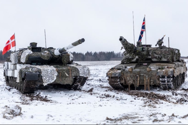 Ukraine, Russia Brace for Major Tank Battles