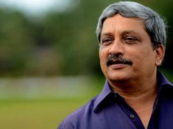 India Gets New Defense Minister, Mahohar Parrikar Takes Oath