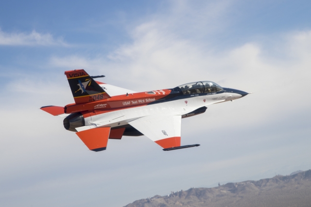 DARPA's Artificial Intelligence Controls F-16 in Flight