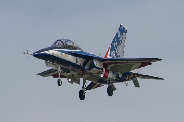 Taiwan’s New Advanced Jet Trainer Takes to Skies