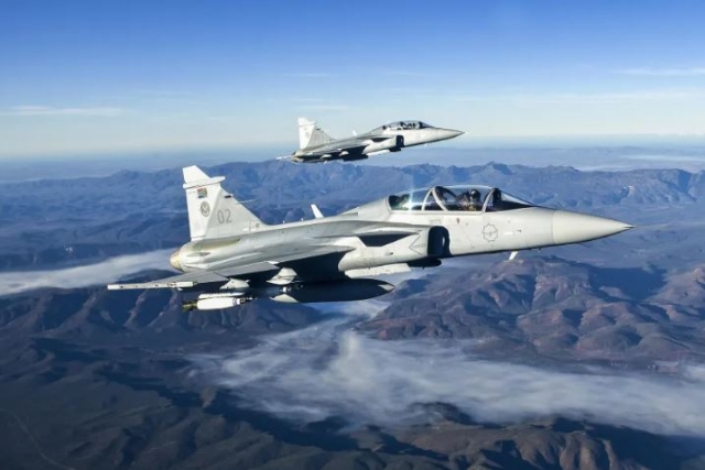 Kyiv May Receive Early Warning Aircraft, Gripen Jets as Part Sweden-Ukraine Security Agreement