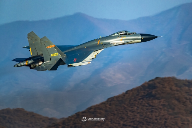 Chinese Jets Fly 5,000Km in 20 Hours During Cross-Regional Drills