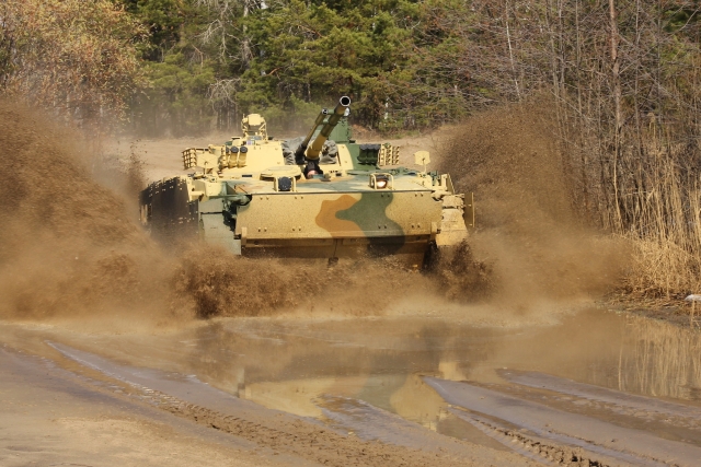 Russian Forces Receive BMP-3 IFV with Additional Armor