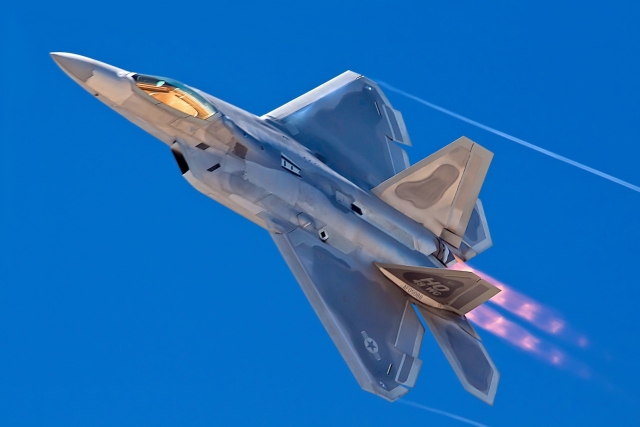 F-22 Raptors to Get Infrared Threat-Detection Sensor Updates