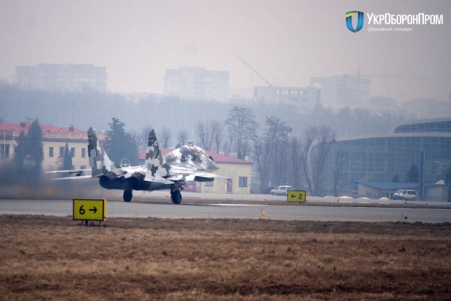 Ukrainian Enterprise Hands Over MiG-29UB “Trainer” to the Military