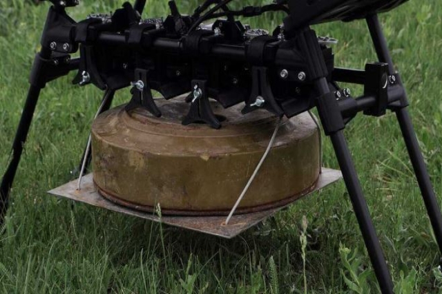 Ukrainian Drones Mine Roads Behind Russian Lines Affecting Re-supply, Reinforcements