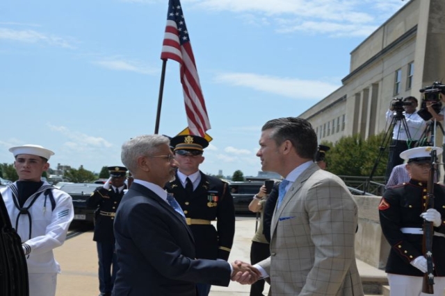 India, U.S. Discuss New 10-Year Major Defense Partnership