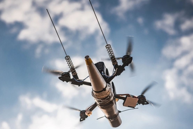 Russian Soldier Surrenders to Ukrainian FPV Drone