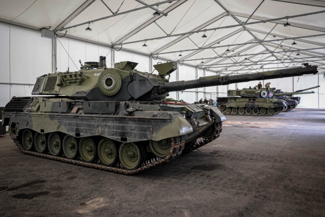 Denmark 'Empties' Army's Storage as it Donates $821M Arms to Ukraine