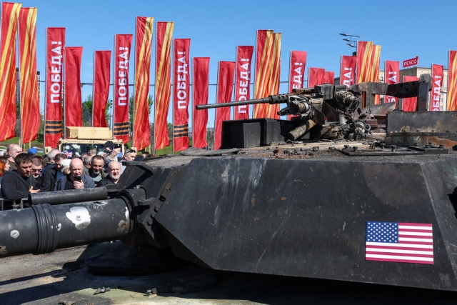 After HIMARS, Ukrainians Question Effectiveness of Abrams Tanks