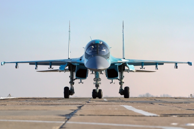 New Batch of Su-34 Fighter-Bombers, Tornado MLRS Handed over to Russian Aerospace Force