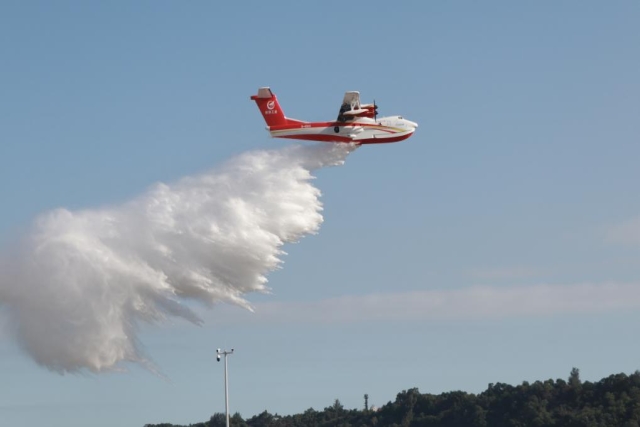 Chinese AG600 Amphibious Aircraft Begins Certification Flights