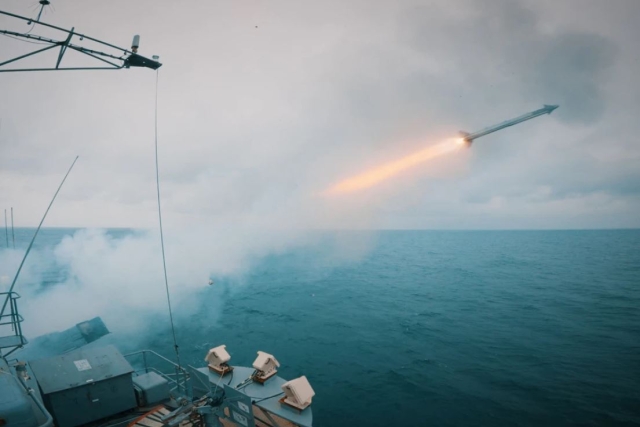 Turkey's GOKSUR Point Air Defense System Completes First Test Firing from Corvette