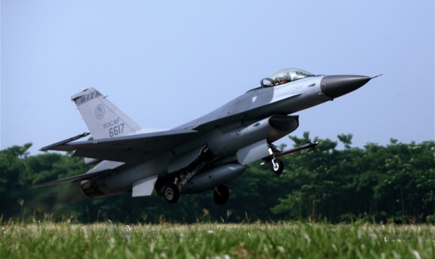 Taiwan Starts F-16A/B Aircraft Modernization With Electronic Countermeasures Pods 