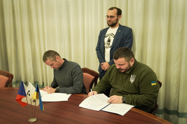 Ukraine, Czech Republic Sign Agreement to set up Defense Cluster