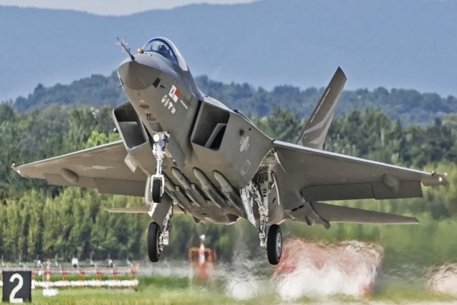 Korean, Indonesian Officials Meet in Jakarta to Revive Stalled KF-21 Project