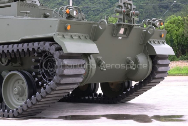 Hanwha Tests Composite Tracks with K9A2 Self-Propelled Guns