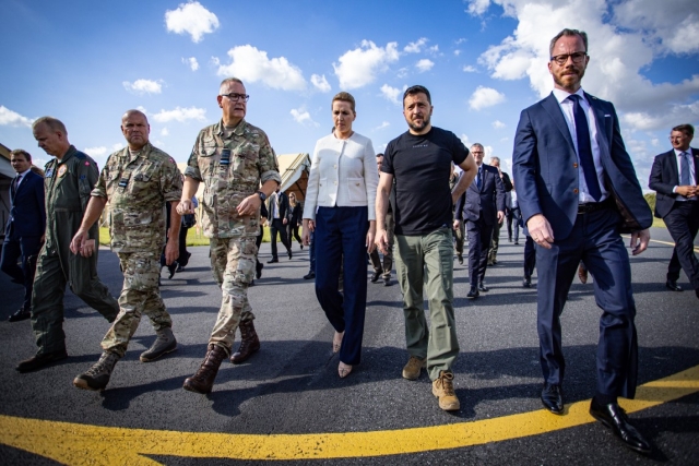Trump, Zelensky Spat May Ground Ukraine’s F-16 Deployment