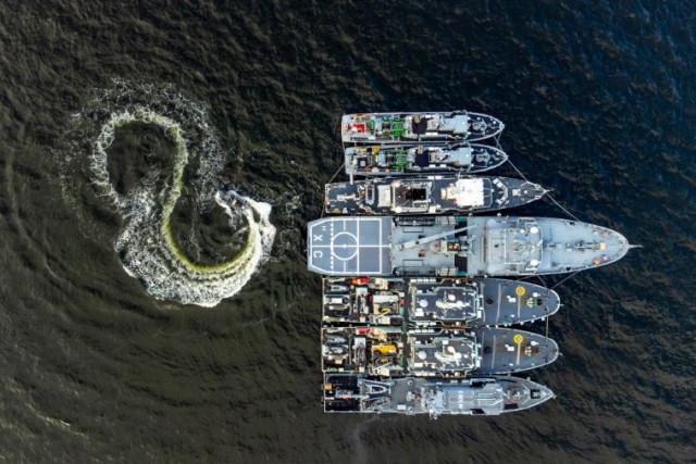 NATO Minehunters Patrol Baltic Sea Following Damage to Undersea Cables 