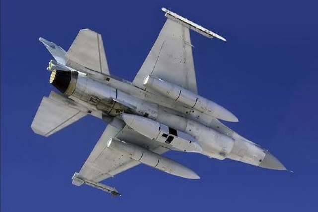 Collins Announces First Flight of New F-16 Reconnaissance Pod for International Customer