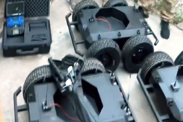 Ukrainians Receive RATEL Ground Drones, Rare Turkish Grenade Launchers