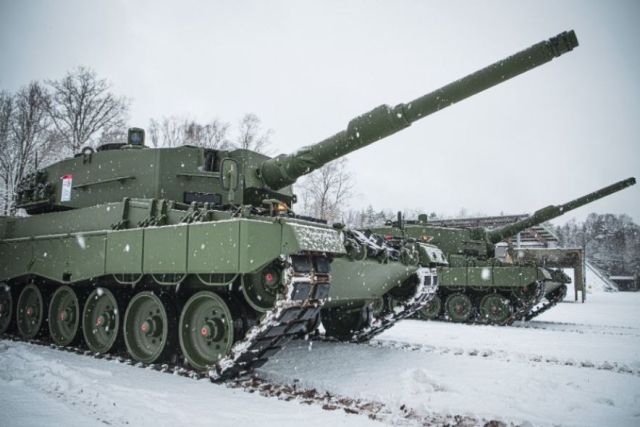 First Two Dutch-Danish Leopard 2A4 Tanks for Ukraine Ready for Delivery