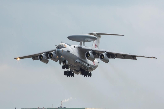 Su-35 Fighter Takes on Airborne Radar Role in Ukraine Operations