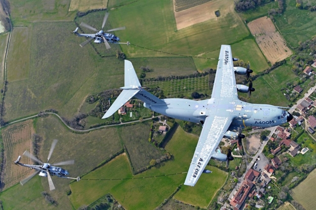 French DGA Conducts Helicopter Refueling by A400M Aircraft