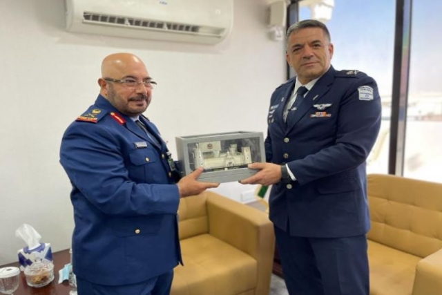 Israel Air Force Discusses Joint Training With U.A.E. at Dubai Airshow