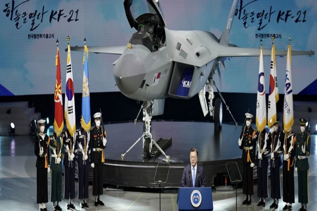 S.Korean DAPA Reveals KF-21 Jet, Stealth Drones Teaming in Video