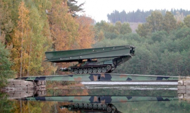 Norway Procures Leguan Bridge Layer Systems For Leopard 2 Tank