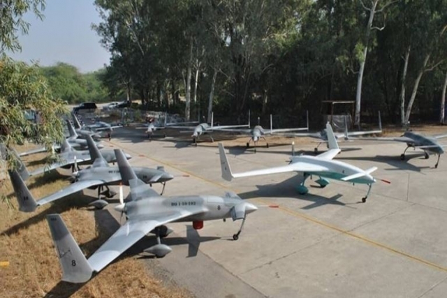Indian Troops to Shoot Down Pak Drones in its Airspace After Mysterious Airdrop