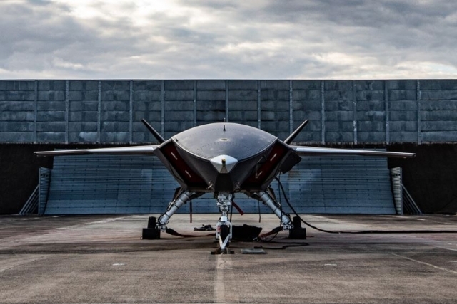Boeing Completes Autonomous Teaming Flights of Surrogate Jets 
