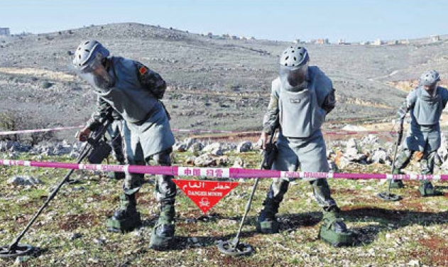 China‬ De-mines China-Vietnam Border