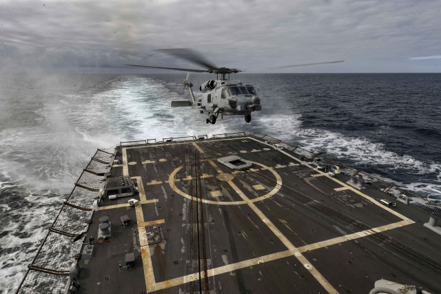 India to get 3 US Navy MH-60R Helicopters in 2020