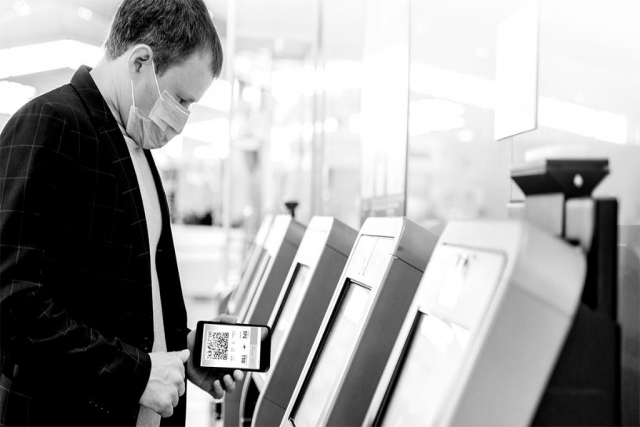 Collins Aerospace Develops Contactless Airport Check-in, Baggage Drop