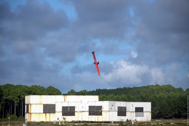 French Navy’s FREMM Frigate ‘Bretagne’ Fires MdCN Missile