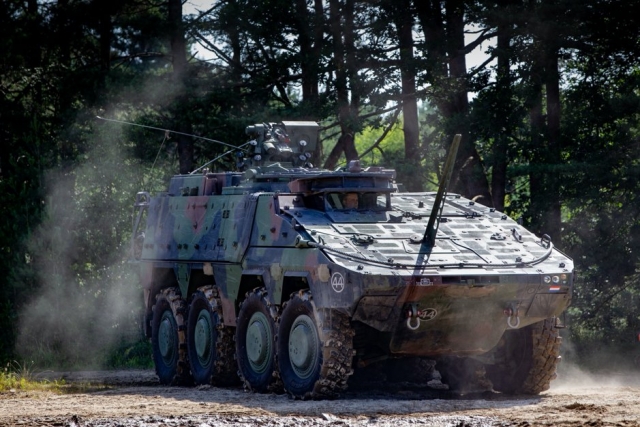 Rheinmetall BAE Systems Land Wins £860M Build Boxer Vehicles for Britain