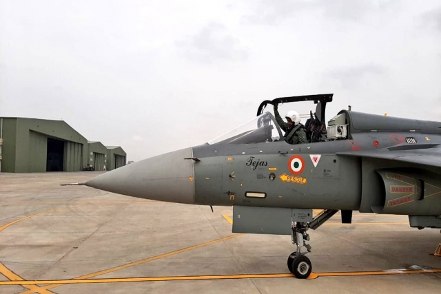 CAG: Dassault, MBDA Yet To Confirm LCA Jet Engine Tech Transfer for Rafale Sale