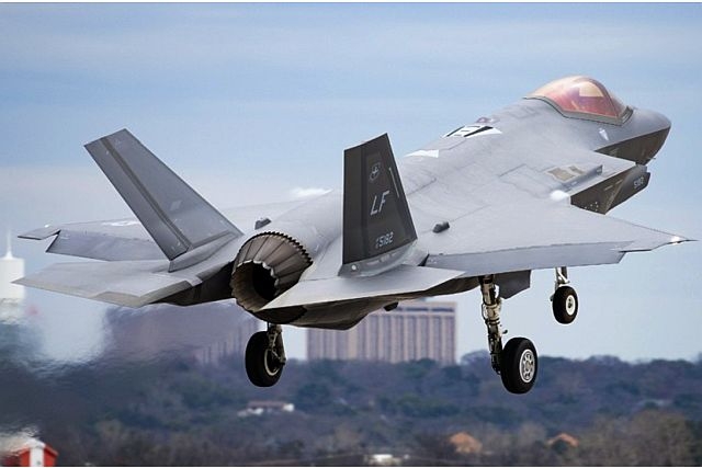 Saudi Arabia Eyes F-35 Jets as Trump Seeks $1 Trillion Investment During Riyadh Visit
