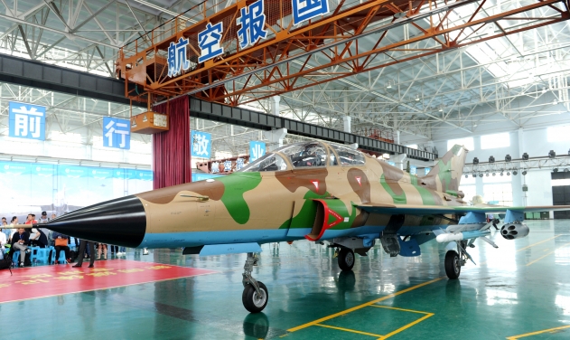 China's FTC-2000, Advanced Fighter-Trainer Aircraft Rolls Off Production Line