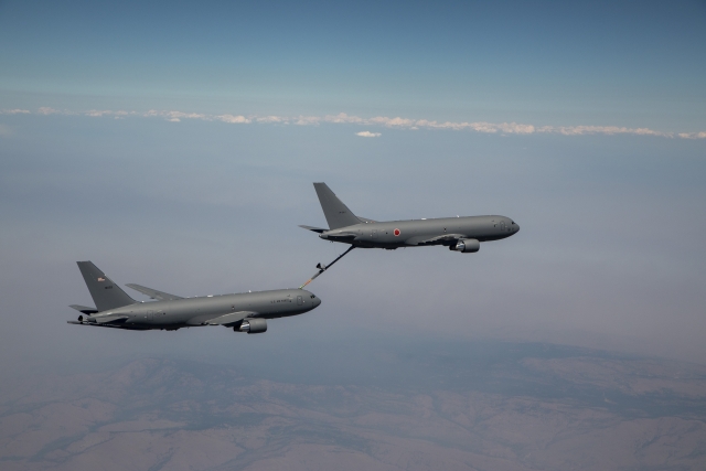 Japan’s KC-46A Tanker Completes First Refueling Flight