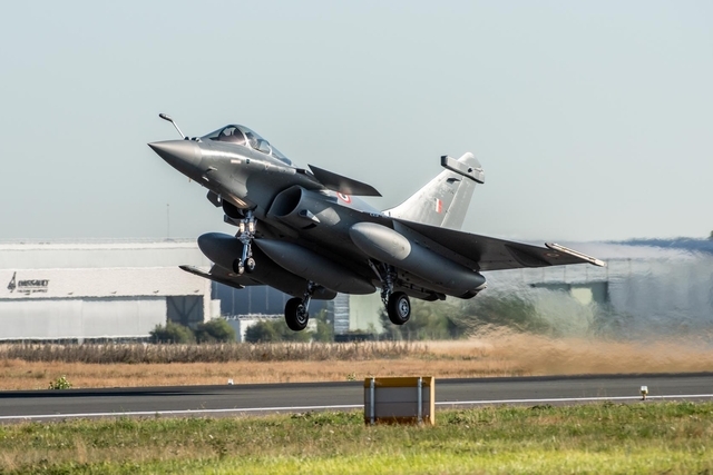 Five IAF Rafale Jets take off From France for India