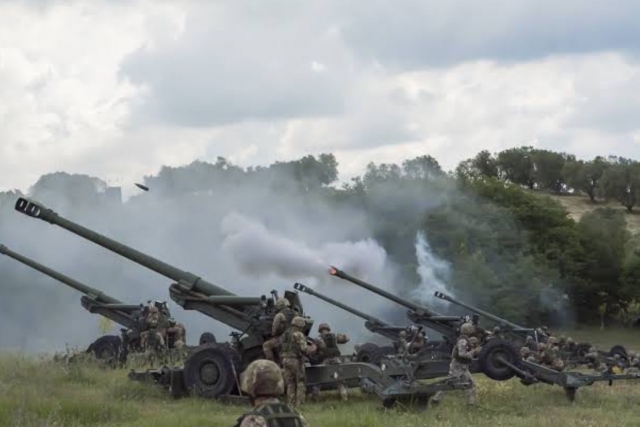 Estonia Giving Dozens of Howitzers to Ukraine, Seeks Replacement Under European Peace Fund