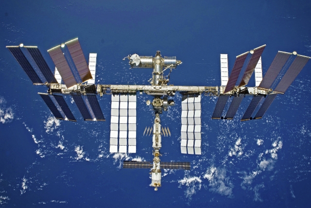 International Space Station Tests Boeing’s Anti-COVID Surface Coating