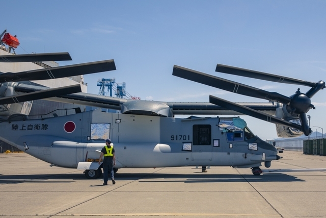 Osprey V-22 Tilt-rotor Aircraft Meant for JGSDF Arrive in Japan