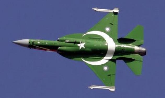 Pakistan To Launch Twin-Seat JF-17 Thunder Aircraft In 2017