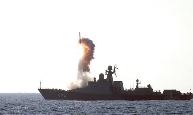 Russia's Nuclear Submarine Test Fires 'Kalibr' Cruise Missile