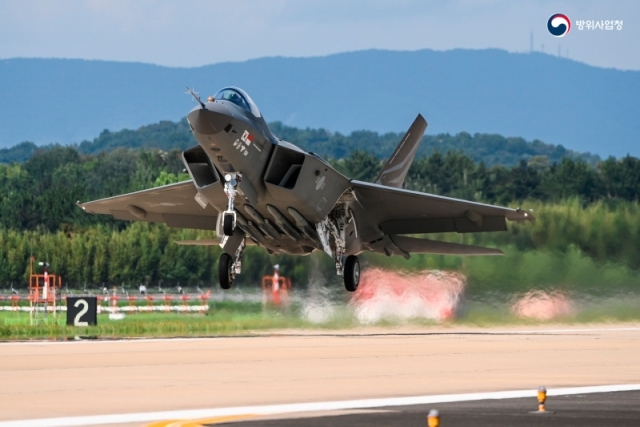 Flight Performance Verification for Six Prototypes of S.Korean KF-21 Jet Starts in October